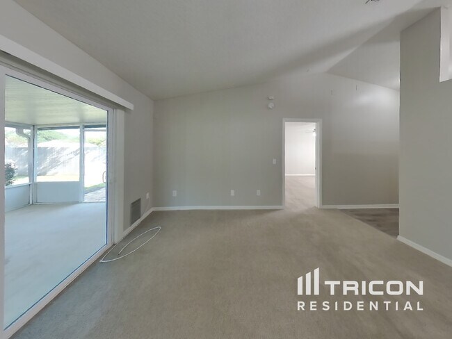 Foto del edificio - 1598 Marble Lake Dr