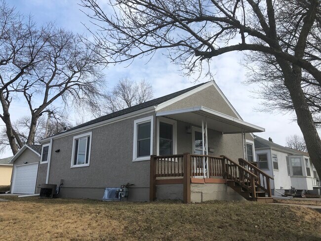 Corner lot - 2901 S 60th St