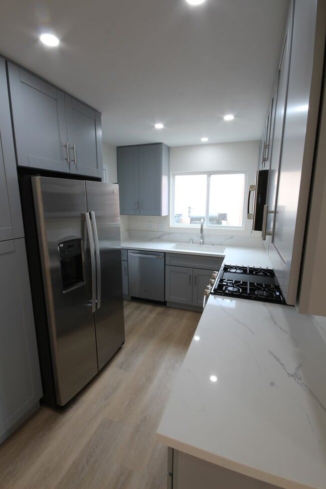 Building Photo - Updated 4-Bedroom Home
