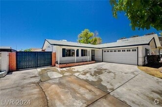 Building Photo - 6933 Singing Dunes Ln