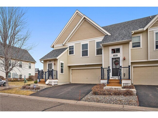 Foto del edificio - 8411 Forestview Ln N