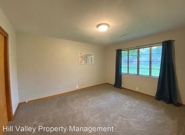 Building Photo - 3 br, 1 bath House - 2750 Ohio Blvd