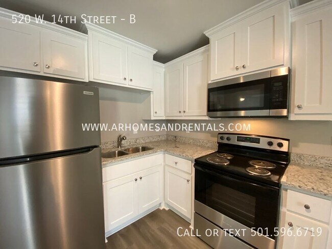 Foto del edificio - 520 W. 14th | $850 | 2 beds