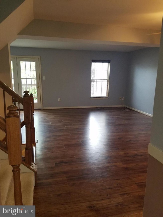 Building Photo - 9841 Bartley Ct