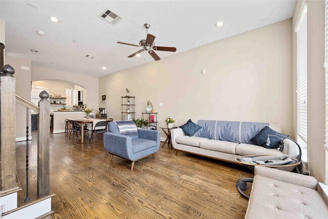 Foto del edificio - 2110 Shearn St