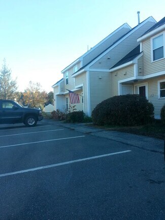 Building Photo - 30 Great Falls Dr