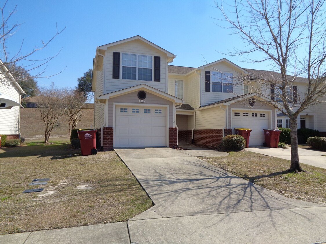 Foto principal - Great Location / Close to Hwy 85 & I-10