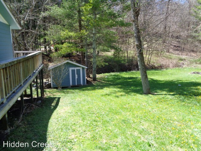 Building Photo - 290 Hodges Valley Rd