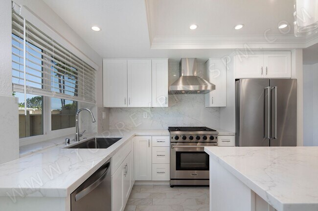 Building Photo - Stunning Home in Desirable Olivenhain Comm...