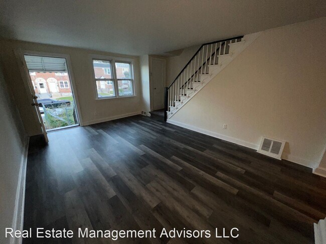 Building Photo - 3 br, 1.5 bath House - 224 W 21st Street