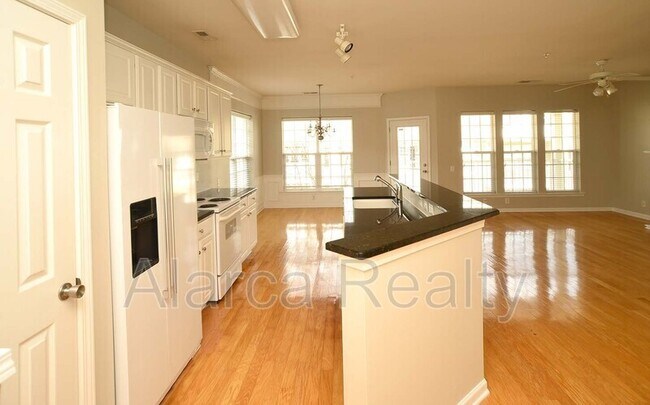 Building Photo - 3282 Margellina Drive