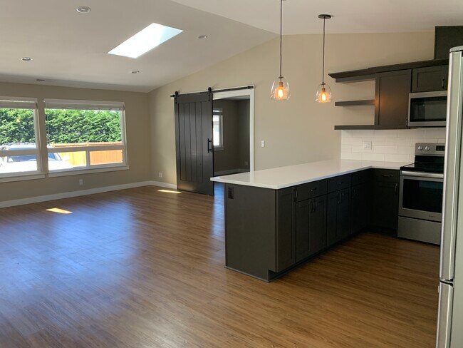 Kitchen/Living Room - 1714 Madison Way