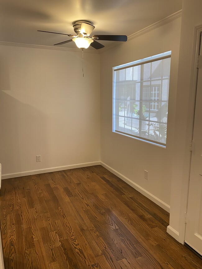 Dinning area - 1116 E Palmer Ave