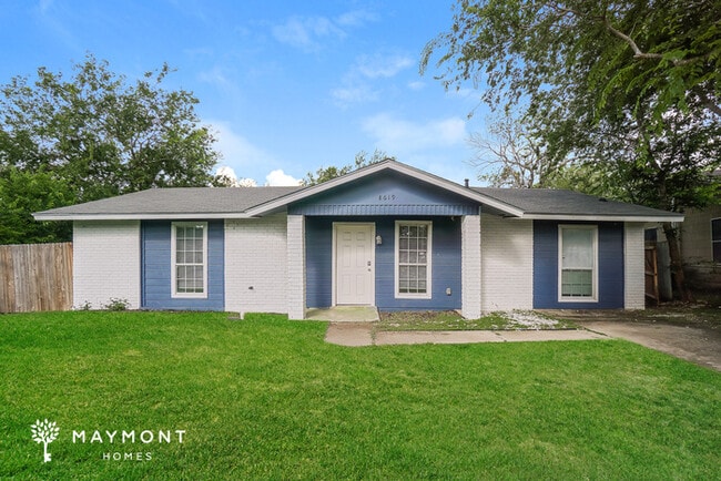 Building Photo - 8619 Standing Rock St