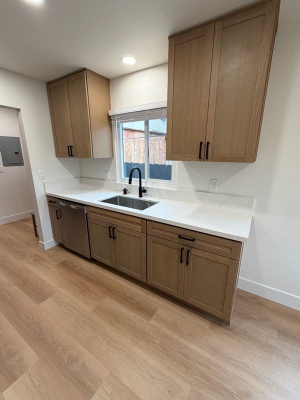 Building Photo - 365 Wisconsin Ave