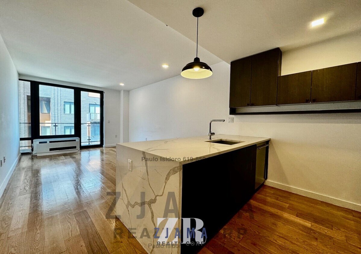 Foto principal - 25 E 19th St