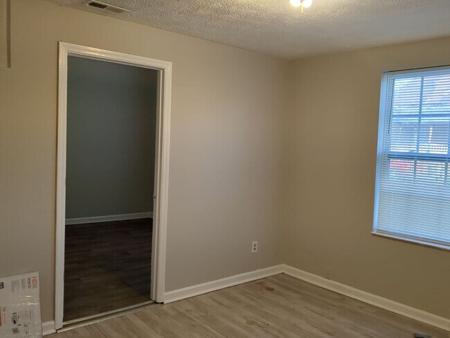 Foto del edificio - Charming 2 Bedroom in Downtown Chattanooga! Ask about our move in specials!