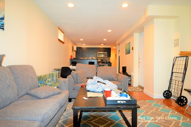 Photo - 73 Thatcher St Apartment