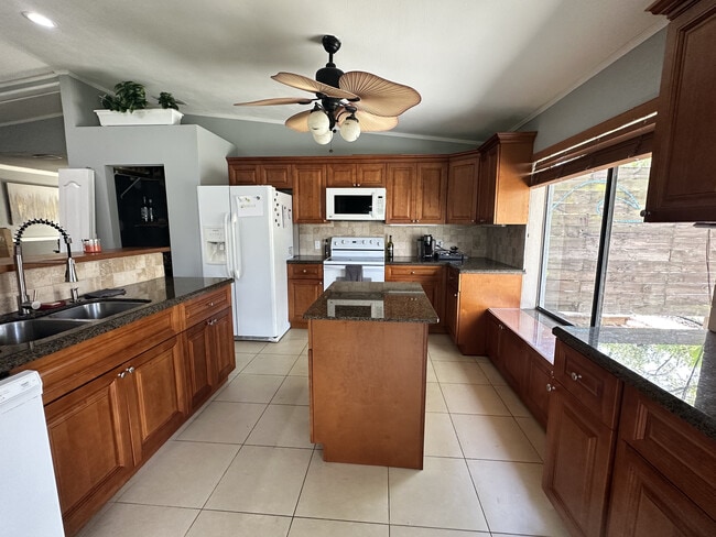 Foto del edificio - 963 NW 89th Ave