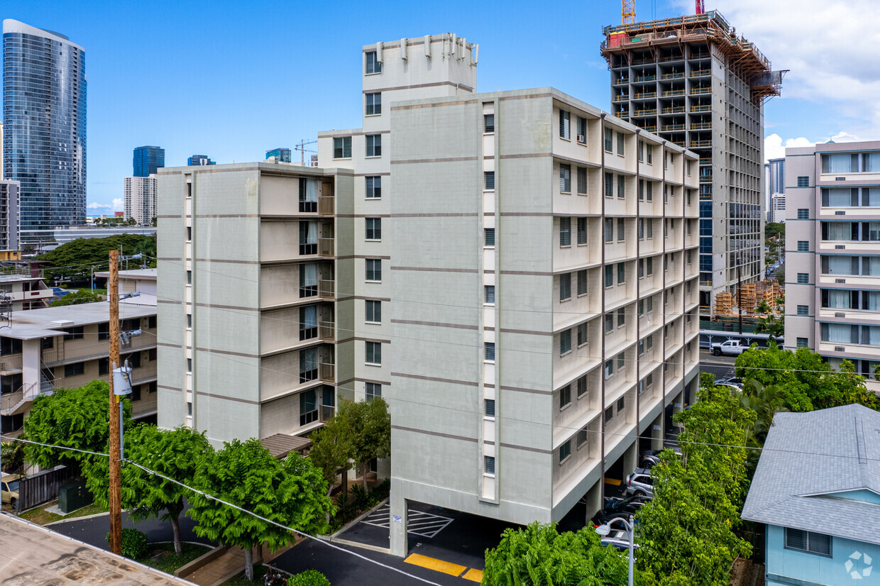 Primary Photo - Birch Street Apartments