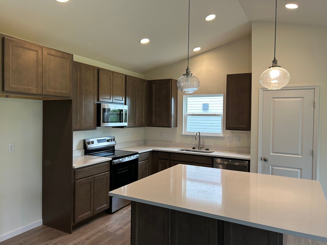 Foto principal - 452 Sweetgrass Dr