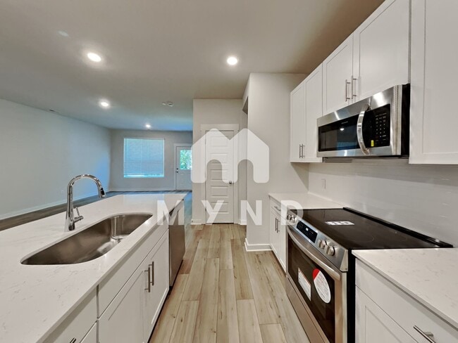 Building Photo - 2036 Township Dr
