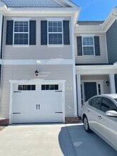 Building Photo - 2105 Belden Ave