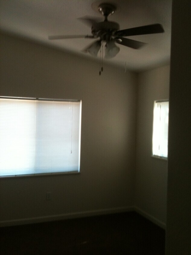 Primary Photo - 252 W Jefferson Ave