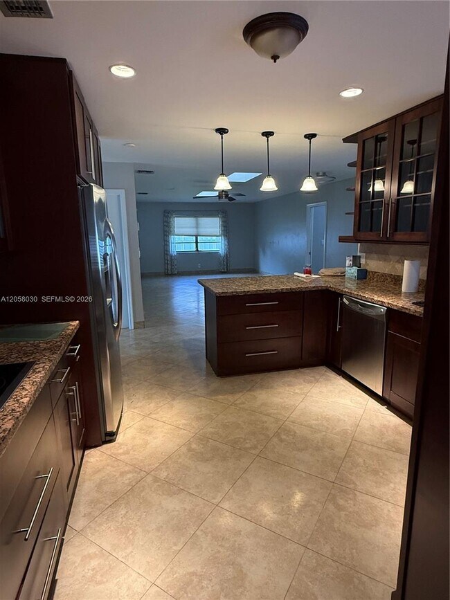 Foto del edificio - 1560 NW 12th Way