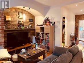 Building Photo - 20 Triller Ave