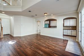 Building Photo - 2525 Champagne Dr
