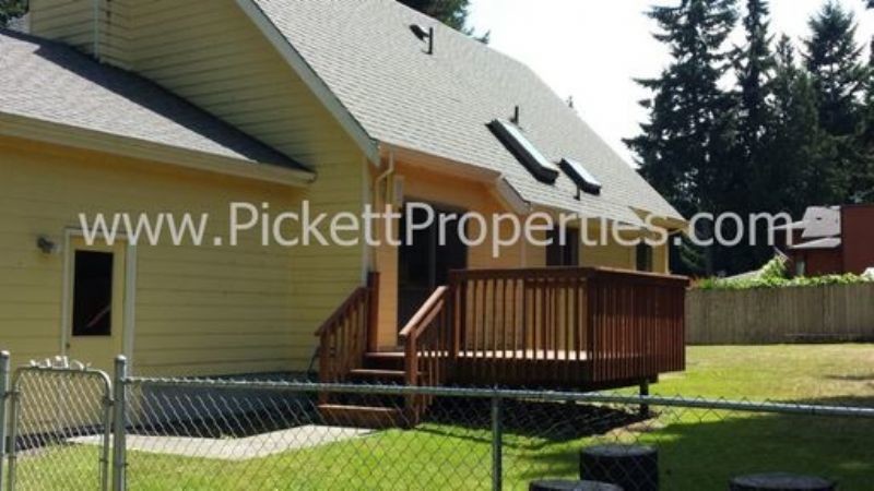 Building Photo - 9227 Glacier View Dr NW