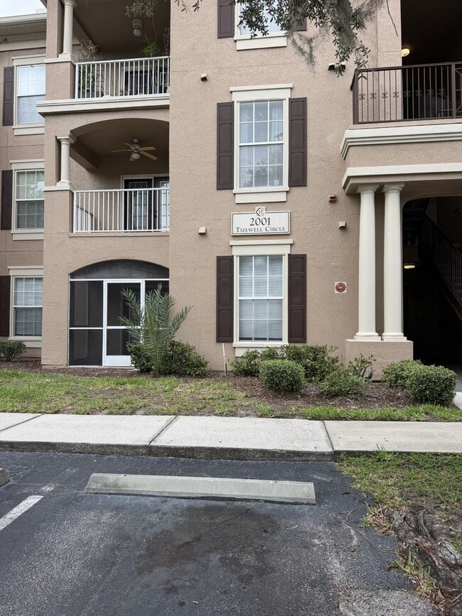 The Capri at Hunters Creek - The Capri at Hunters Creek House