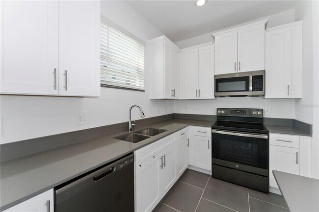 Foto del edificio - 7588 Stone Crk Trl