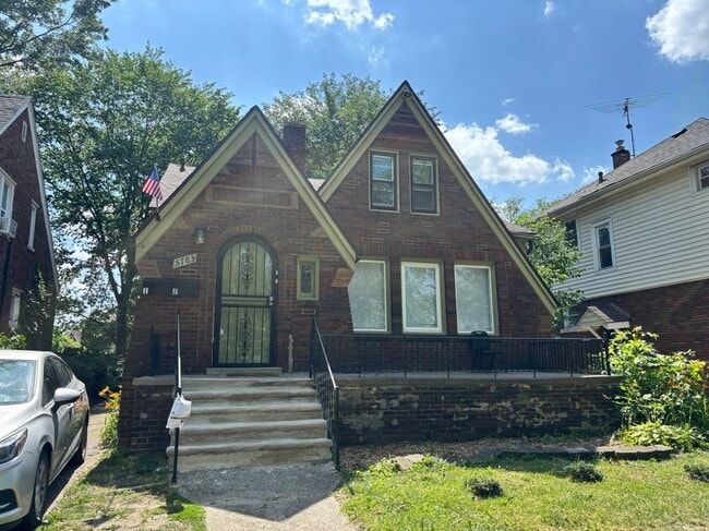Building Photo - 5783 Yorkshire Rd