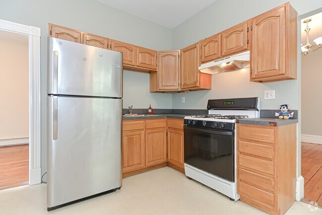 Building Photo - 109 Beacon St