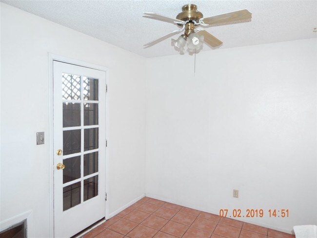 Foto del edificio - 795 E 24th St