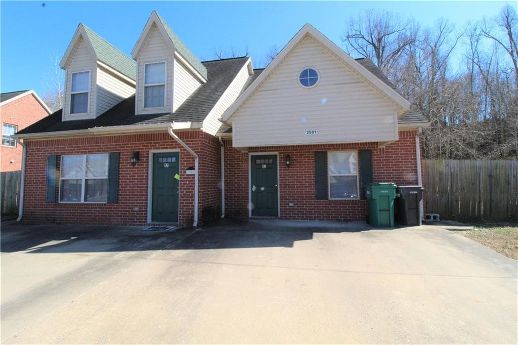 2581 Bowman Dr, Springdale, AR 72762 Townhome Rentals in Springdale