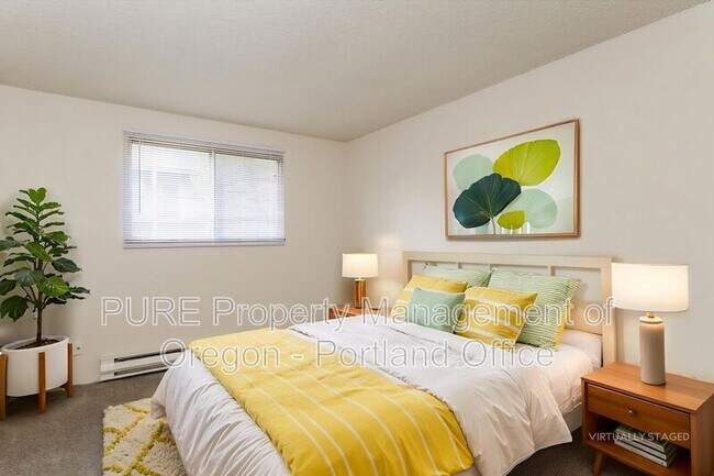 Foto del edificio - 14138 NE Sandy Blvd