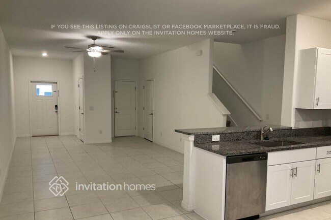 Building Photo - 8286 Crescent Oaks Dr