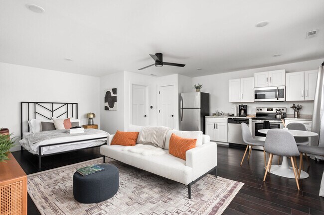 Building Photo - 1409 Linden St