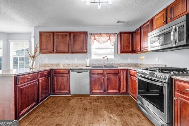 Photo - 1903 Cobblestone Ct House