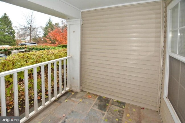 Building Photo - 5608 Willoughby Newton Dr