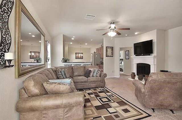Building Photo - 9820 Pronghorn Rd