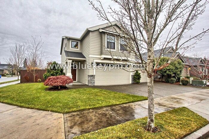 Primary Photo - 4 Bed, 2.5 Baths Home in Orchards