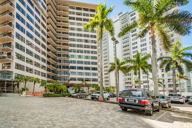Foto del edificio - 3800 Galt Ocean Dr