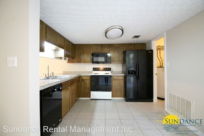 Building Photo - 2 br, 1.5 bath House - 2415 Winter Park Court