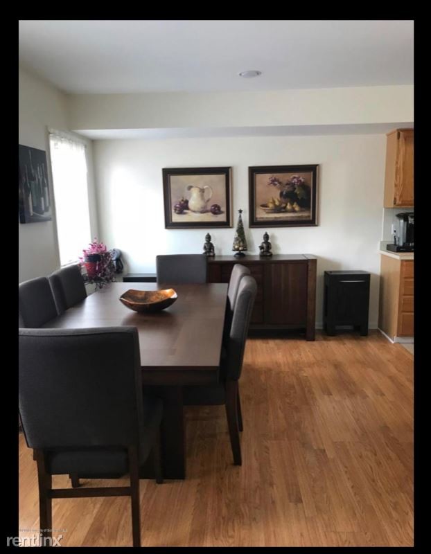 Building Photo - 3 br, 2.5 bath Townhome - 107 Junction Ave.