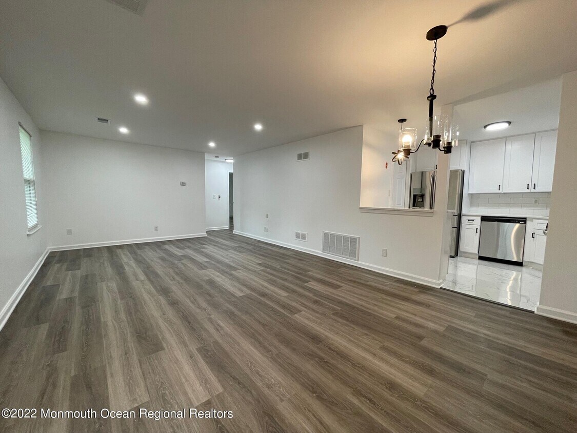 16 Sacramento Ct Unit 7, Freehold Township, NJ 07728 Condo for Rent in Freehold Township, NJ