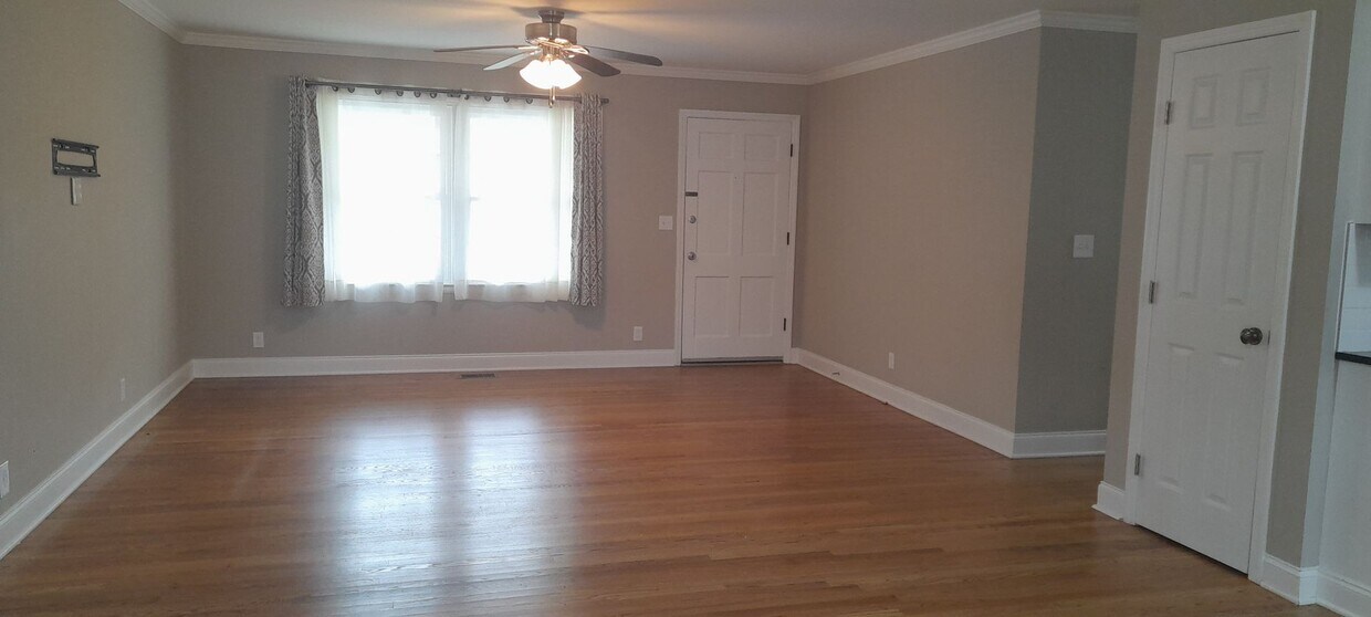 Building Photo - Coming Soon - Wonderful 3 bedroom and 2 ba...